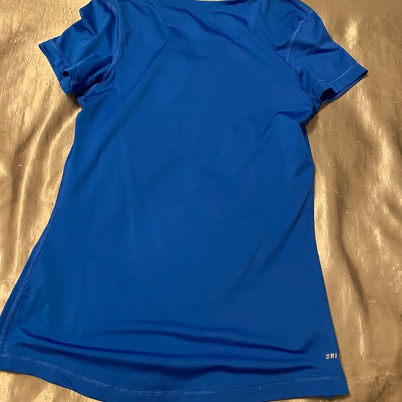 Nike pro dry fit - Picture 2 of 3